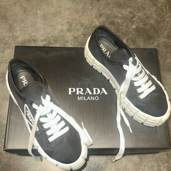 Prada sneakers only worn a few times - Picture 1 of 4